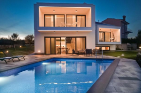 NEW 2022 Villa Ante